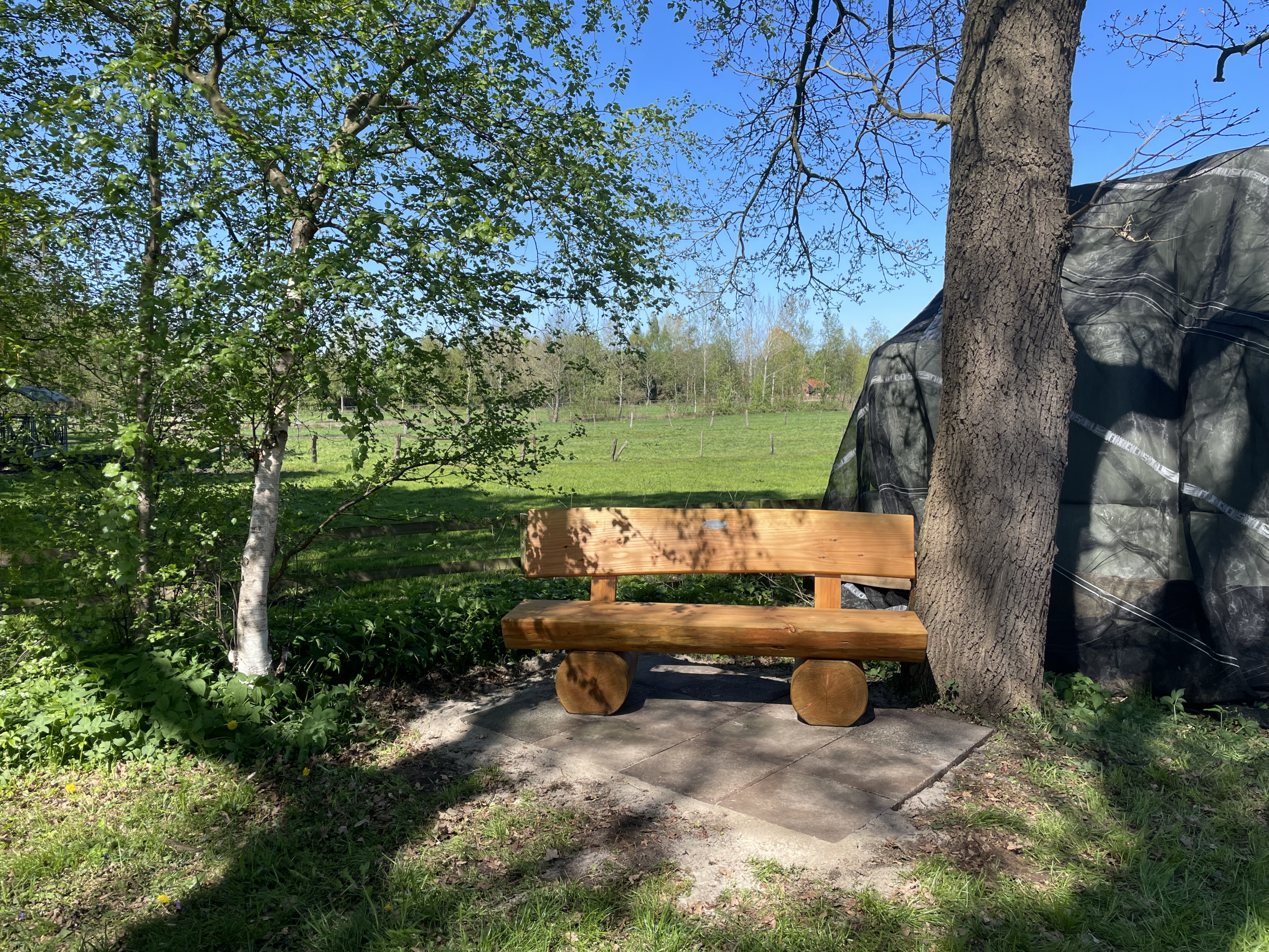 Neue Bänke im Tannenweg, Seemannsweg und an der Kreyenhooper Straße